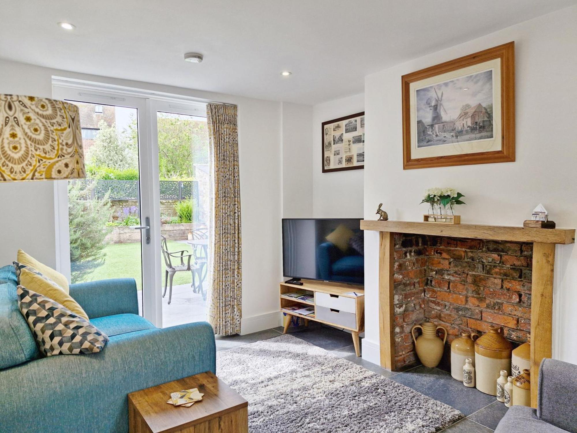 Four Priory Road, Chichester Exterior foto