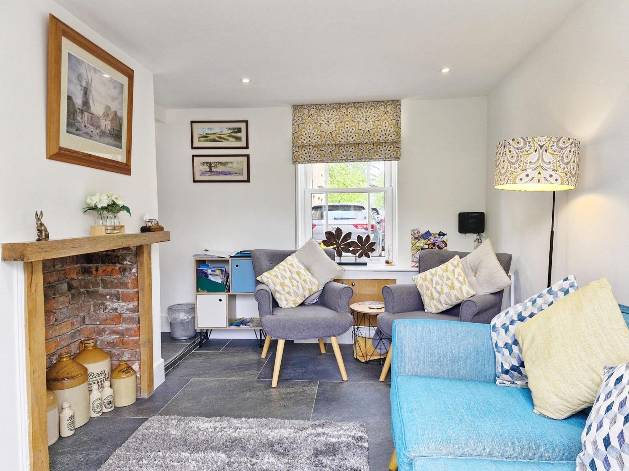 Four Priory Road, Chichester Exterior foto